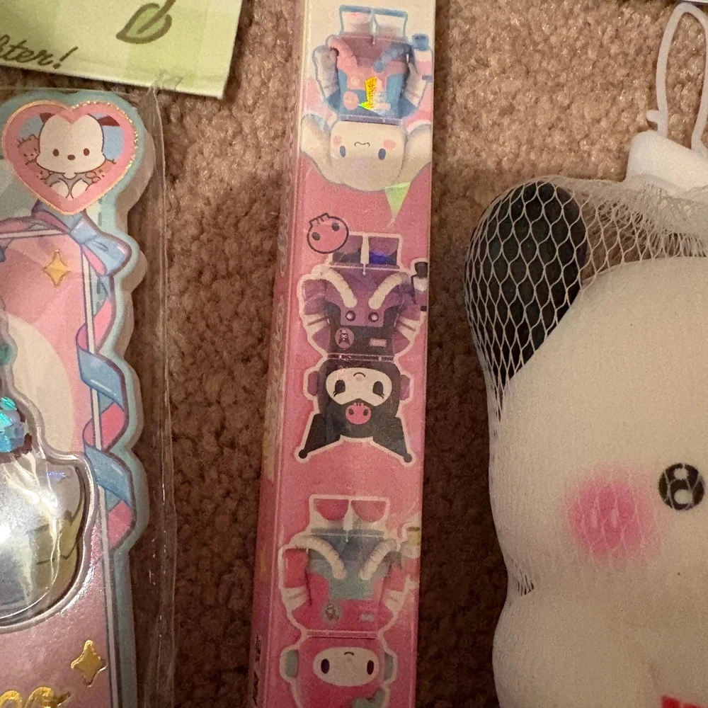 NWOT Sanrio extra large pochacco bag and more stationary bundle - Picture 11 of 13